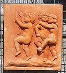 Bassorilievi in terracotta