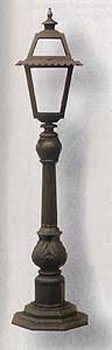 Lampione in ghisa