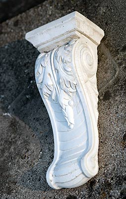 Capitelli in cemento