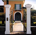 801B/I - PILASTRO MILLENNIUM COMPLETO CON CUPOLA IN CEMENTO