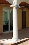 CO35/B - COLONNA RIGATA CON CAPITELLO FOGLIE IN CEMENTO