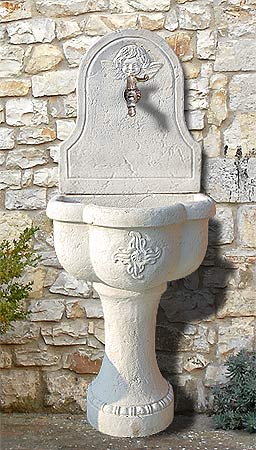 Fontana angelo colorata