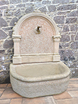 FONTANA A MURO CON COLONNINE