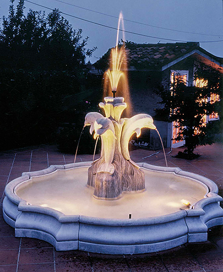 Fontana tre delfini