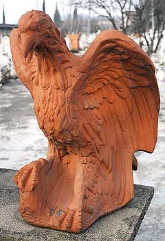Aquila in terracotta